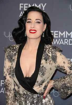 Dita Von Teese (Vol 3) 8600 Stock Celebrity Pictures DVD Collection • £5