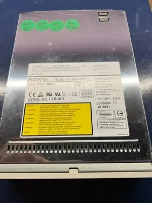 SMO-F551/SD Internal SCSI MO Drive 5.2GB - Single Density Media Capable • $325