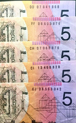 $9.90 • Buy 1 X RARE  Australian $5 Note - General Prefixs   Old Style Collectable Notes 