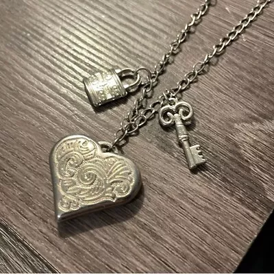 Macy’s Unwritten Heart Lock And Key Necklace • $8