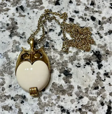 £34.76 • Buy Vintage Crown Trifari 1970's Owl White Pendant Gold Tone Chain Necklace