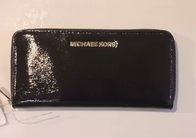 NWT Michael Kors Purse / Purse Jet Set Travel Za Continental Black • $100