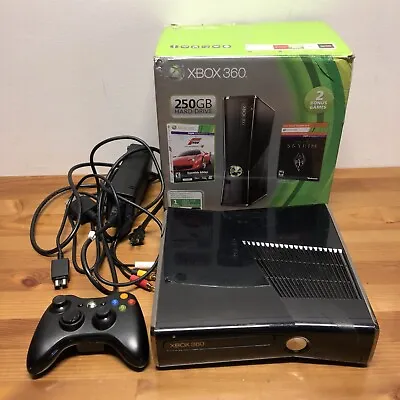 Xbox 360 S Console 250GB Black Bundle In Box (Disc Tray Stuck) • $99.99