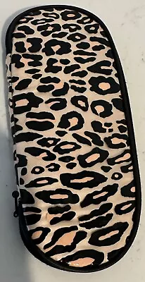 MAC Leopard Print Tavel Brush Case Gold • $18.88