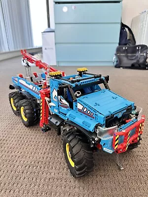 LEGO TECHNIC: 6x6 All Terrain Tow Truck (42070) • $260