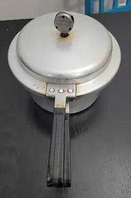 Vintage Mirro Matic Pressure Cooker Aluminum 4 Quart Pot M-0534-II USA 394 M • $24