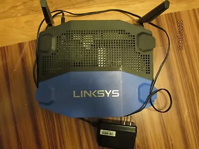 Linksys WRT1200AC 1200 Mbps 4-Port Gigabit Wireless AC Router • $8.10