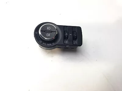 Vauxhall Astra Gtc 2014 Headlight Fog Light Control Switch 13385636 • £14.99