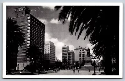 Postcard International Chrome Montevideo Uruguay Independence Plaza • $5.50