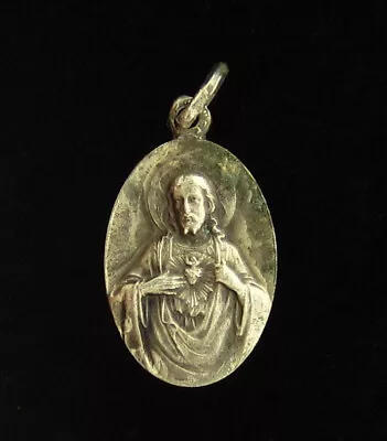 Vintage Sacred Heart Of Jesus Medal Mary Mount Carmel Petite Medal Small Size • $6.39