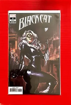 Black Cat #3 New Costume 1/25 Variant Cover Near Mint Buy Today • $23.99