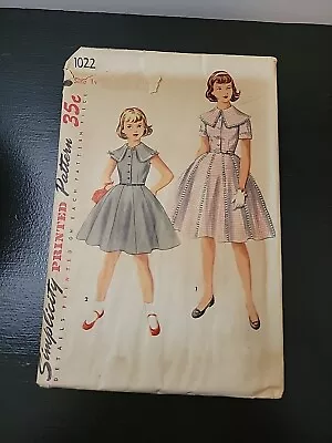 Simplicity Printed Pattern 50 C Patern Vintage  • $9.60