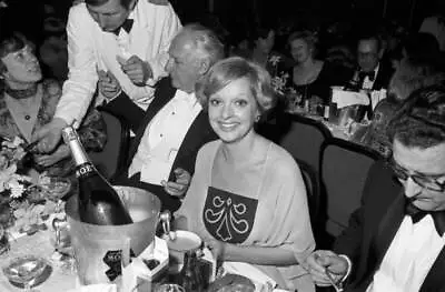 German Actress Nadja Tiller At The Deutscher Filmball 1976 OLD PHOTO 1 • $5.79