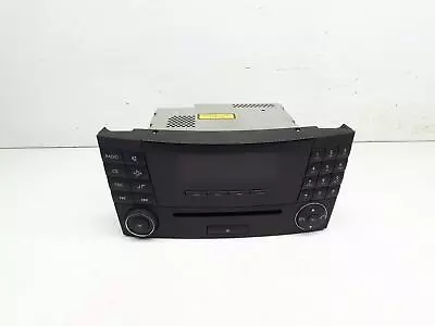 2007 Mercedes E Class W211 Oem Radio Cd Stereo Head Unit A2118702889 • £55