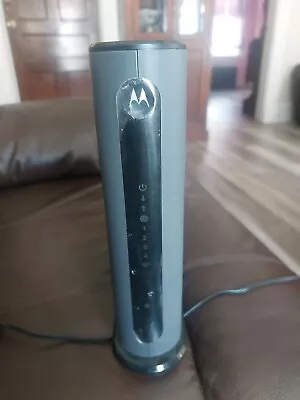 Motorola 8x4 Docsis 3.0 Cable Modem Plus N450 Router Model MG7315 • $25