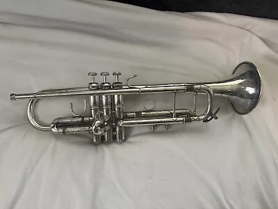 Vincent Bach Stradivarius Trumpet Model 37 ML237440 • $1000