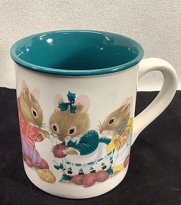 Vintage Potpourri Press 1993 Christmas Mouse Mug Mice  Making Garland  Holidays • $7