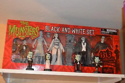 Diamond Select Munsters Black And White Set - Mint Perfect Box! SHIPS FREE • $375