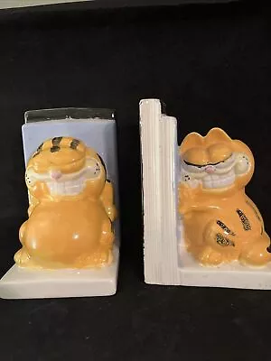 Hobbyist Ceramic Garfield The Cat Book Ends. • $10