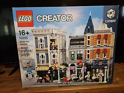 LEGO Creator Expert: Assembly Square (10255) • $488.88