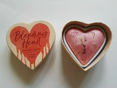 I Heart Revolution BLEEDING HEART Baked Highlighter 10g • £6.25