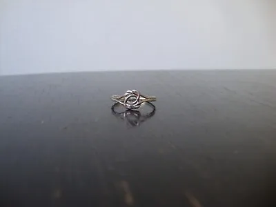 VINTAGE 1980s OPENWORK LOVE KNOT STERLING SILVER STAMPED 925 RING SZ 7 • $4.99