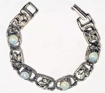 Vintage Goldette Glass Moonstone Small Size Bracelet 6 1/2  • $7.95