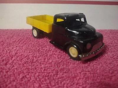 Vintage 1950's Plastic Truck      Hong Kong     HP Toys #608.     5.25  Long. • $5