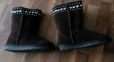  Rhinestone & Studs Suede Like Montana West Fleece Interior Boots Size 7 • $49.99