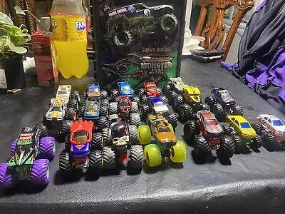 Hot Wheels Monster Jam Truck Grave Digger Storage Carry Case/ Monster Truck Lot • $80