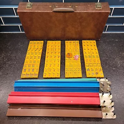 VTG Mahjong Set Translucent Butterscotch Bakelite 144 Tiles Bettor Case SEE • $249.99