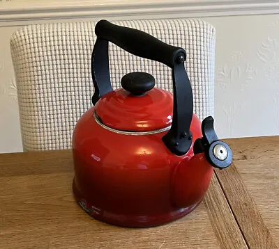 LE CREUSET Traditional Stove Top Whistling Kettle 2.1L Cerise Red • £44.99