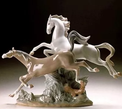 💥LLADRO💥#4655-RETIRED “GALLOPING HORSES 🐎 🐎 ”GREAT Condition‼️FAIR Price‼️ • $495