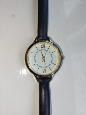 £2.95 • Buy Accessories At New Look Ladies Gold Tone Watch With Black Strap Working