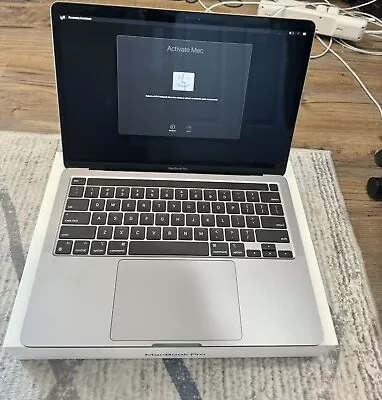 2020 Apple MacBook Pro 13  M1 3.2GHz 8GB RAM 256GB SSD Space Gray A2338 • $640