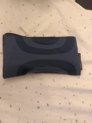 £0.50 • Buy Finnair Marimekko Premium Economy Amenity Kit 4