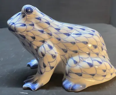 $25 • Buy Andrea By Sadek Porcelain Frog Hand Painted Figurine Fishnet Blue & White