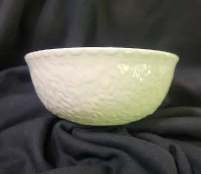 Vintage Haeger Pottery White Bowl. Unique Raised Design.  Made In Macomb IL USA • $18