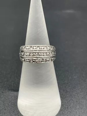 $349 • Buy Ladies 14ct White Gold Diamond Ring (Pre-Owned)