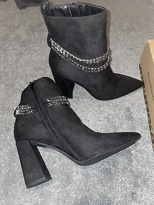 Womens London Rebel Black Boots • £10