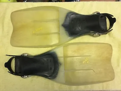 DACOR TURBO-FLEX Open Heel FINS - Size Medium Clear -SCUBA DIVING / SNORKELING • $22.55