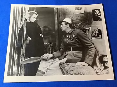 Classic Hollywood!  Original 1930 Lobby Card Marlene Dietrich / Gary Cooper • $15