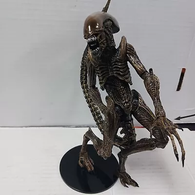 Warrior Alien - McFarlane Movie Maniacs 6 ALIEN RESURRECTION 2003 Loose • $17.95