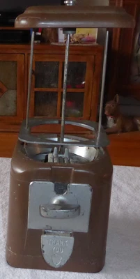 $74.99 • Buy Vintage Oak / Acorn Penny Candy Machine
