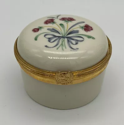 Lenox Porcelain Trinket Box With Golden Rim Small • $5.49