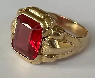 VINTAGE 7 Gram 10K GOLD  MEN'S RING WITH RED STONE  Size 7 1/2   • $157