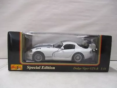 Maisto 1997 Dodge Viper GTS-R 1/18 • $16.40