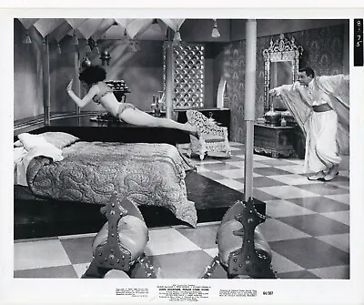 $14.99 • Buy Shirley MacLaine SEXY John Goldfarb, Please Come Home! 1965 ORIGINAL Photo 262