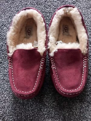 Ugg Ansley 3312 Red Burgundy Sheepskin Moccasin Slipper Shoes Women’s Size 5.5 • £25