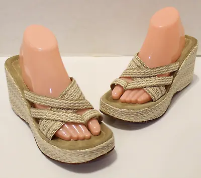 Y2K Wedge Sandals Mia Bobbi Strappy Sz 9 Vtg 2000s Weave Tan Beige Toe Strap • $44.99